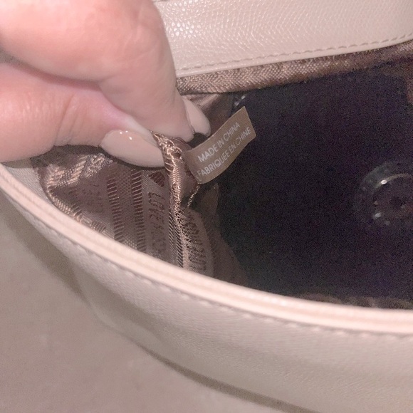 Love Moschino Cream/Gold Shoulder/ Crossbody Bag - Picture 12 of 16